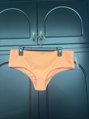 Celebrity Pink Peach Textured High-Cut Bikini Bottoms